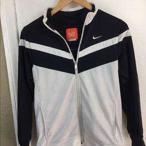 NIKE SWEATER